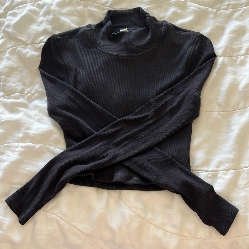 Lululemon Cropped Ribbed Long Sleeve
